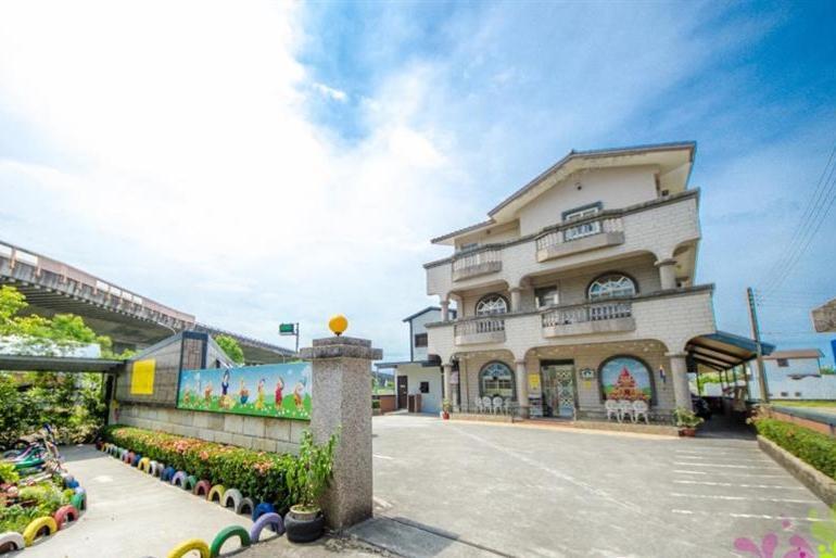 Sweetheart Homestay Luodong Exterior foto