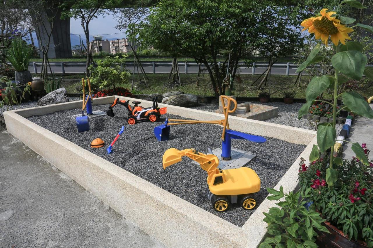 Sweetheart Homestay Luodong Exterior foto
